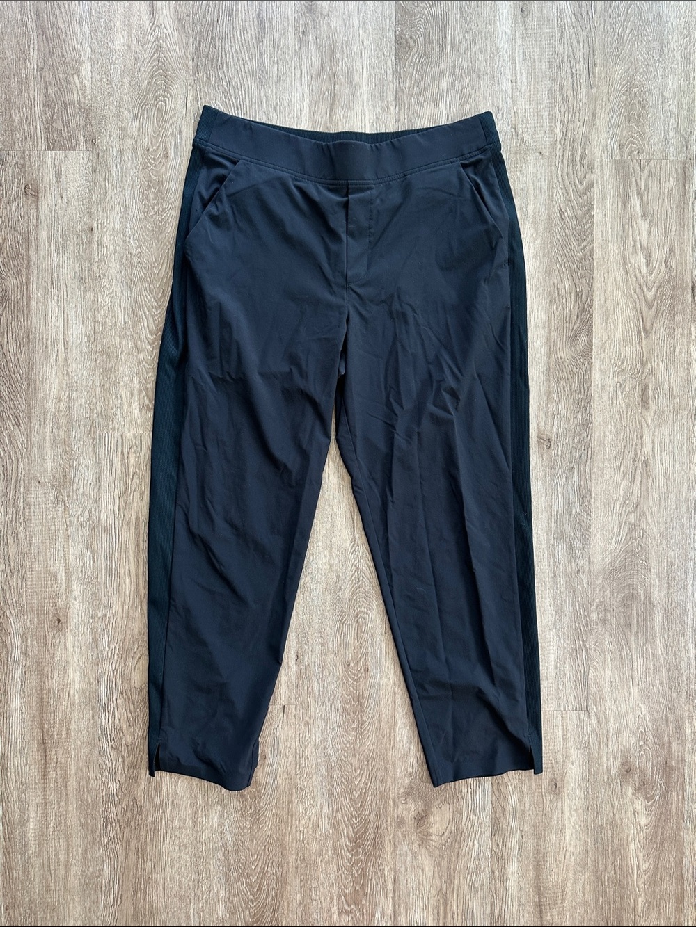 Athleta Brooklyn Mid Rise Ankle Pants Black 14 Business Casual Wrinkle Resistant